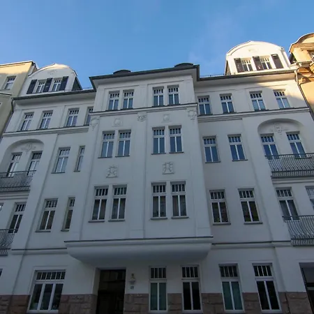 Apartment Premium Quartier Clara , Karl Und Fritz Auf Dem Kaßberg Mit Eigenem Stellplatz